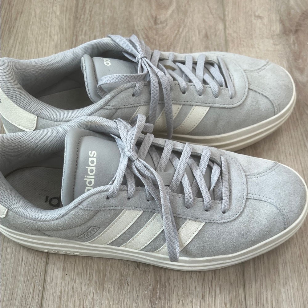 Adidas Women’s Light Gray and White Sneakers